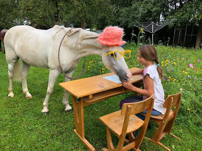 Zeig's Zeignis -  Emma  aus Perg