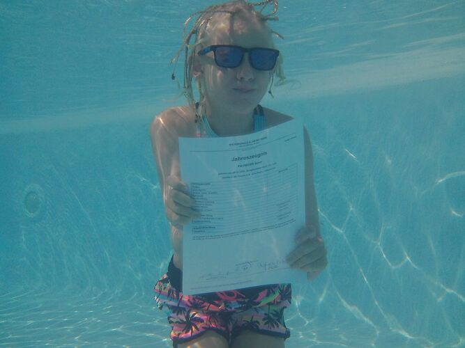 Zeig's Zeignis -  Sarah  aus Perg