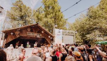 11. April:  1x2 Tageskarten für das Free Tree Open Air 2025