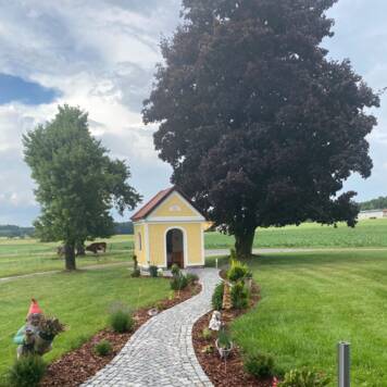 Elfriede aus Braunau