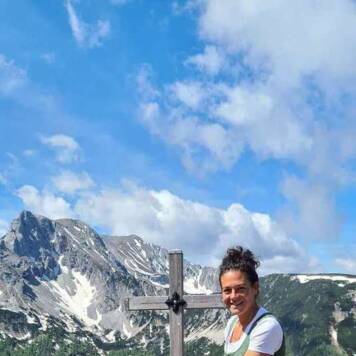 die_dirndlerin  aus Wels