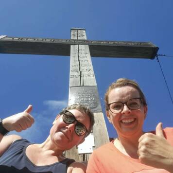 Wanderschwestern Bettina & Sonja  aus Rohrbach