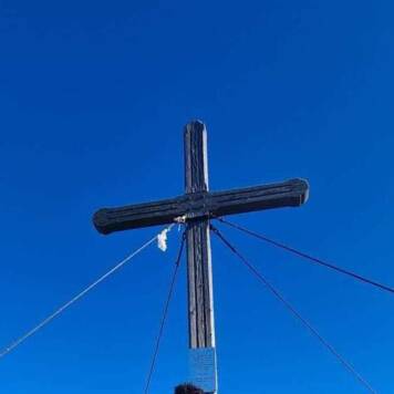 die_dirndlerin  aus Wels