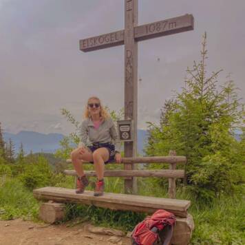 Olivia Estella  aus Gmunden