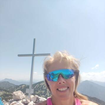 Edeltraud aus Linz-Land