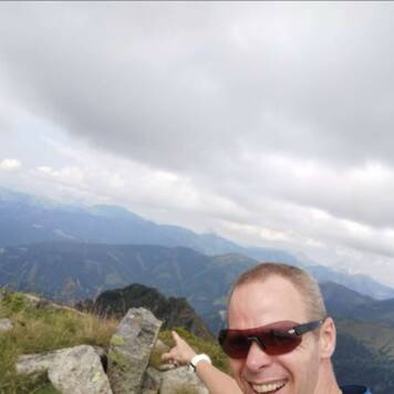 Robert aus Linz-Land