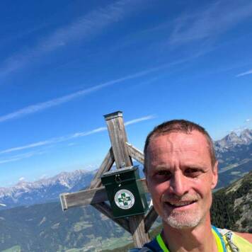 Roland aus Linz-Land