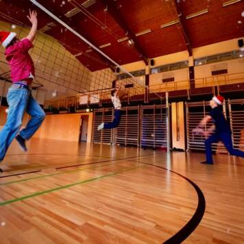  Tag & Nacht Weihnachtszauber - wir spielen 24 Stunden Volleyball für das Tierheim Steyr - BBS Weyer