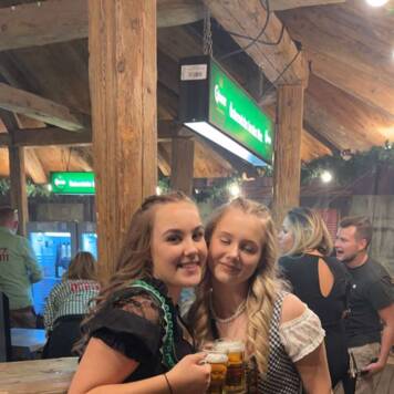 Florentina  aus Linz-Land