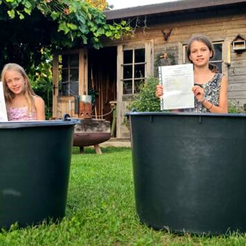  Ronja und Josephin aus Wels