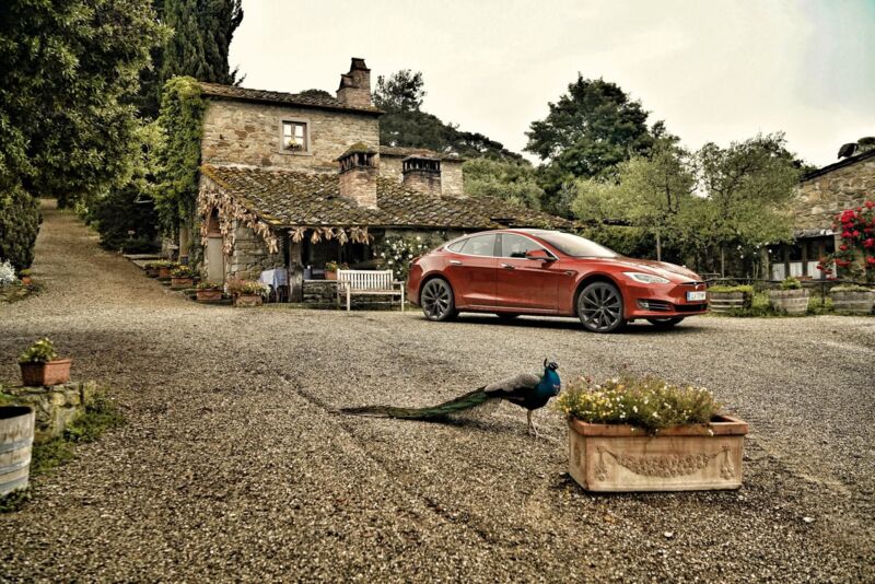 Gewinnspiel Eine Woche Mit Dem Tesla In Die Toskana