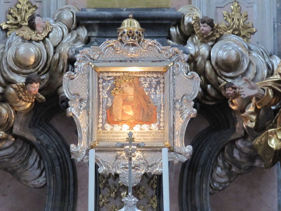Burgareal und Wallfahrtskirche Maria Attersee