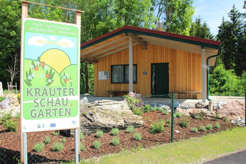 Krautergarten Weinburg Ladt Zur Entdeckungsreise Durch Die Krauterwelt