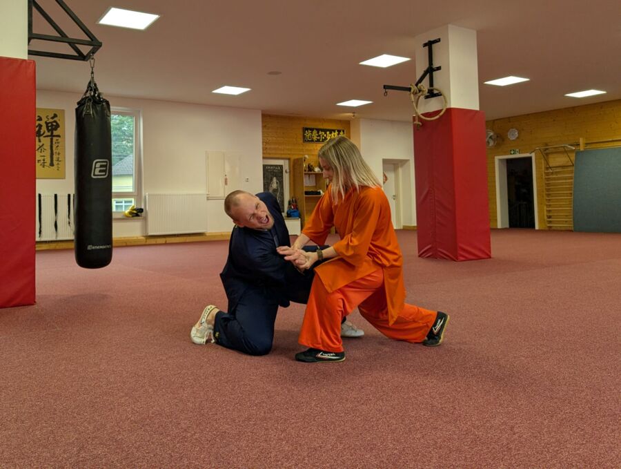 Start Selbstverteidigungstraining