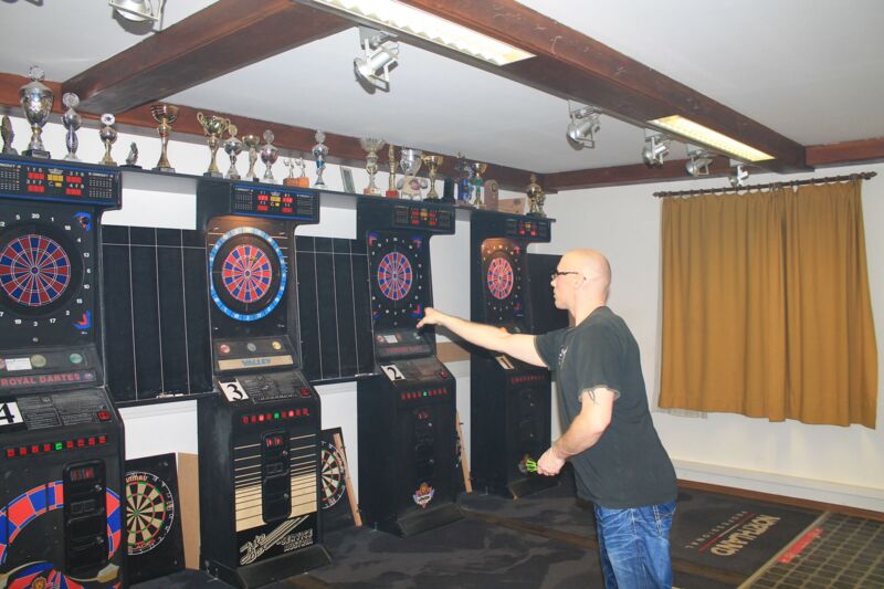 Weltmeisterlicher Dartverein Vom Wirtshaus auf die ganz große Bühne