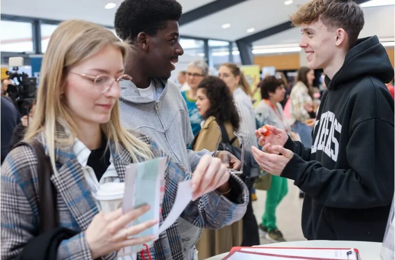 Messe für junges Engagement/ Volunteering fair 2026