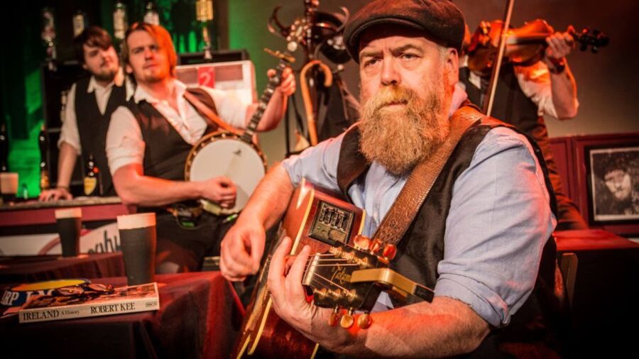 SEVEN DRUNKEN NIGHTS –  THE STORY OF THE DUBLINERS