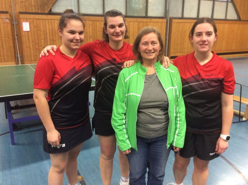 Tischtennis Erfolgreiche Damen Des Turn Und Sportvereins