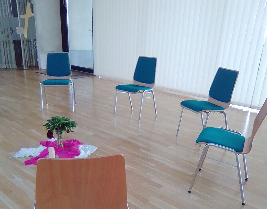 Offene Selbsterfahrungsgruppe mit Systemaufstellung