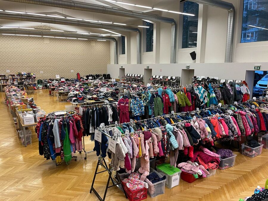 Großer Kinder- und Jugendbasar von Fräulein Wohltat im Volkshaus Neue Heimat