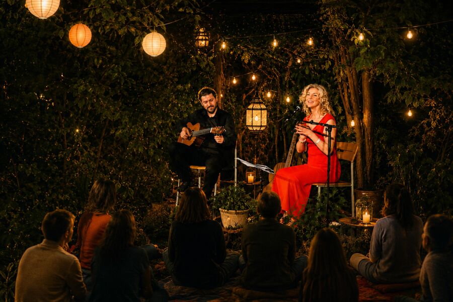 Sommernachts-Konzert im Waldgarten mit Sarah Maria und Alper Yakin