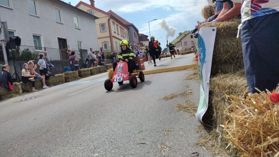 Seifenkistenrennen mit Marktplatzfest in Lambach