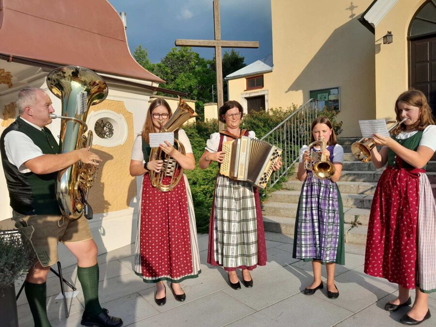 Live-Musik am Domplatz - Familienmusik Wildauer