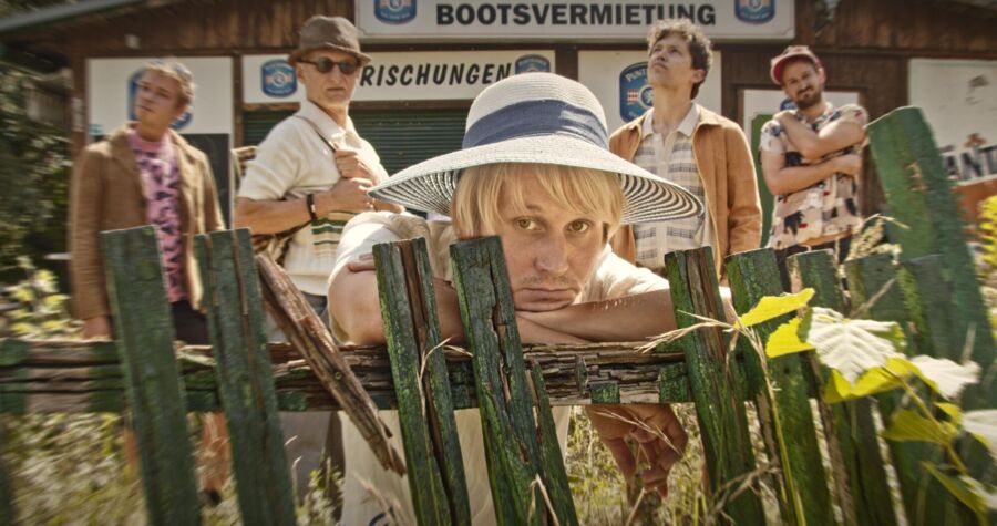 Die faulen Kompromisse, the Spill in Dreams / + Fotoausstellung