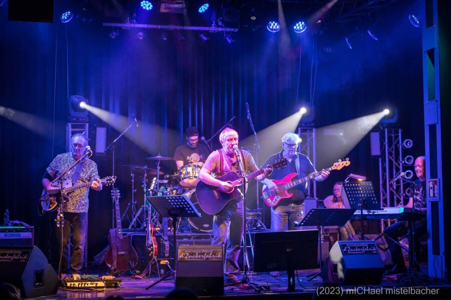 Austropop trifft Schmäh und Wein: Harry Gärtner live in Marchtrenk