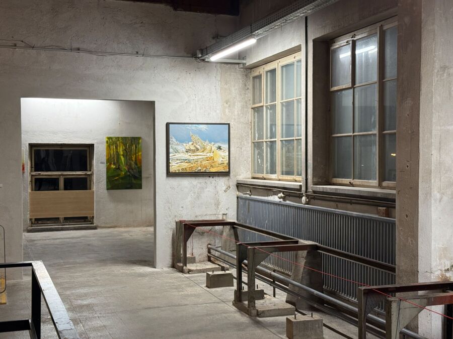 Ausstellung Aufgeign mit Pinsel, Technik und Farbe