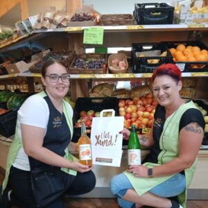 FREISTADT. Eine Mischsaftbox sowie eine Apfelsaftbox (je fünf Liter) vom Bauernladen Xund leben gewinnen