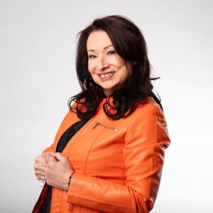 RIED. 3x2 Karten für SASSY live mit Band 2025, 14. Dezember 2025, Ried oöv Saal