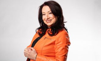 RIED. 3x2 Karten für SASSY live mit Band 2025, 14. Dezember 2025, Ried oöv Saal