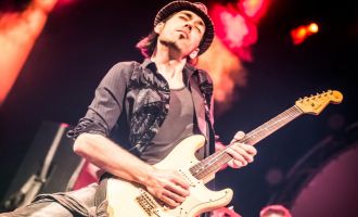 RIED/I., 2 × 2 Karten für ALEX ZILINSKI am 23. Jänner im KiK