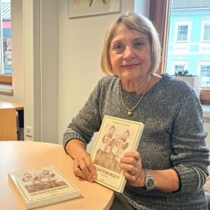 ARNREIT: 1 Buch „Soldatenkinder“ von Elisabeth Girlinger
