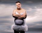 Haibach: Freikarten für Kabarettist Ralf Winkelbeiner