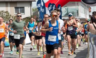 Zwei Startplätze für den Neveon Marktlauf Kremsmünster