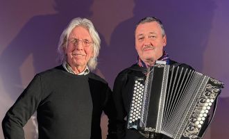 PREGARTEN. 5x2 Karten für Haderer und Falkner am 26. März in der Bruckmühle Pregarten zu gewinnen.