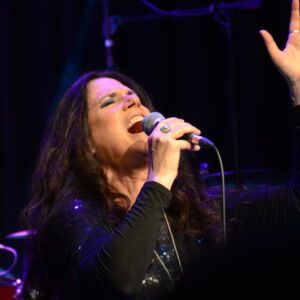 Enns: Sari Schorr in der Zuckerfabrik 2 x 2 Karten