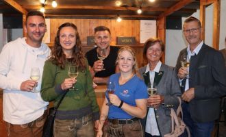 WINDISCHGARSTEN. 2x2 Karten für das 21. Steirer Weinfest, 10. und 11. Juli, Rathaushof