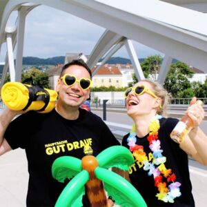 LINZ. 6 Decken fürs Life Radio Brückenpicknick, 7. September, Eisenbahnbrücke