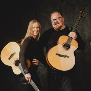 LINZ. 1x2 fürs Gitarrenkonzert von Don Ross und Julie Malia, 23. Oktober, Tribüne