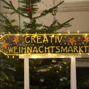 LINZ. 3 Überraschungspakete mit Artikeln vom Creativ-Weihnachtsmarkt, 6.-8. & 13.-14. Dezember, Arkadenhof