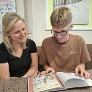 Wels. 2x1 Ausgabe von „Matilda mit der Brille“