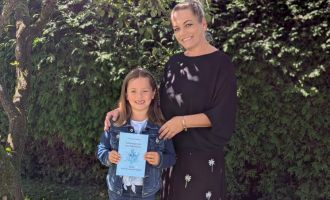 WELS. 2x1 Exemplare von "Elli - Die Reise einer Schneeflocke"