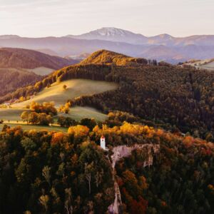 AMSTETTEN. Tips verlost 1 Exemplar des Mostviertel-Kalenders „Aus der Vogelperspektive“