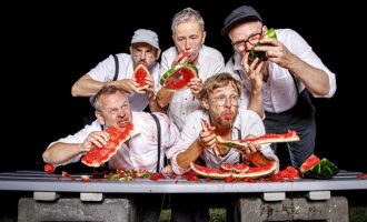 KLAM. 5 x 2 Freikarten für 5/8erl in Ehr’n im Meierhof Burg Clam.