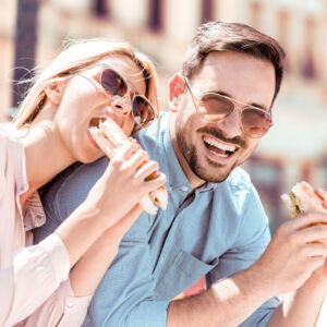 MONDSEE. 4 Konsumationsgutscheine im Wert von je 25 Euro für das European Street Food Festival.