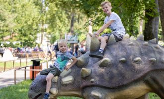 KIRCHDORF/INN. 10 x 2 Freikarten für das Dinoland auf Schloss Katzenberg