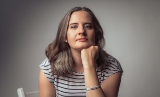 WALDING. 3 x 2 Freikarten für Kabarett „fAngst?“ von Elli Bauer.